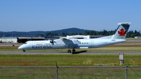 Jazz Q400 Leaving YYJ